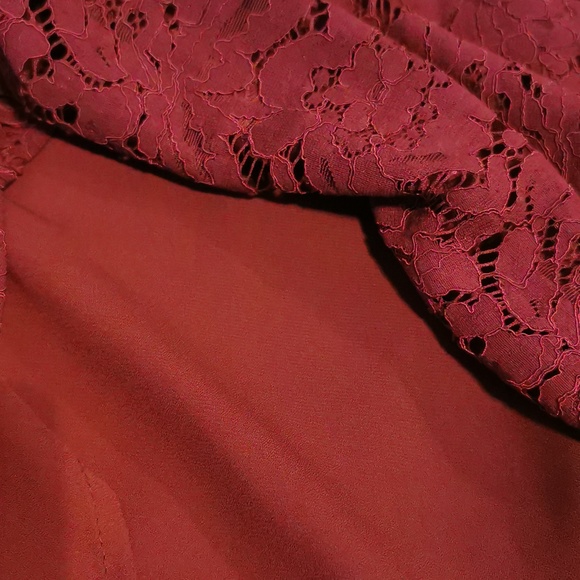 Lace halter (M) - Picture 7 of 8